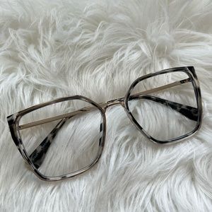Fashion Large Lens clear glasses Tortoise shell frame and metal arms